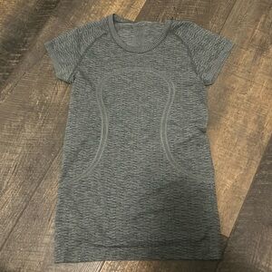 Lululemon grey swiftly tech short sleeve